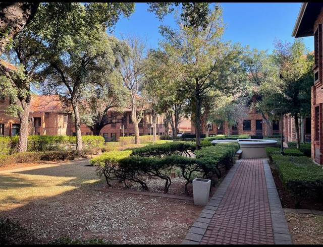 BUSINESS PROPERTY TO RENT IN DIE HOEWES
